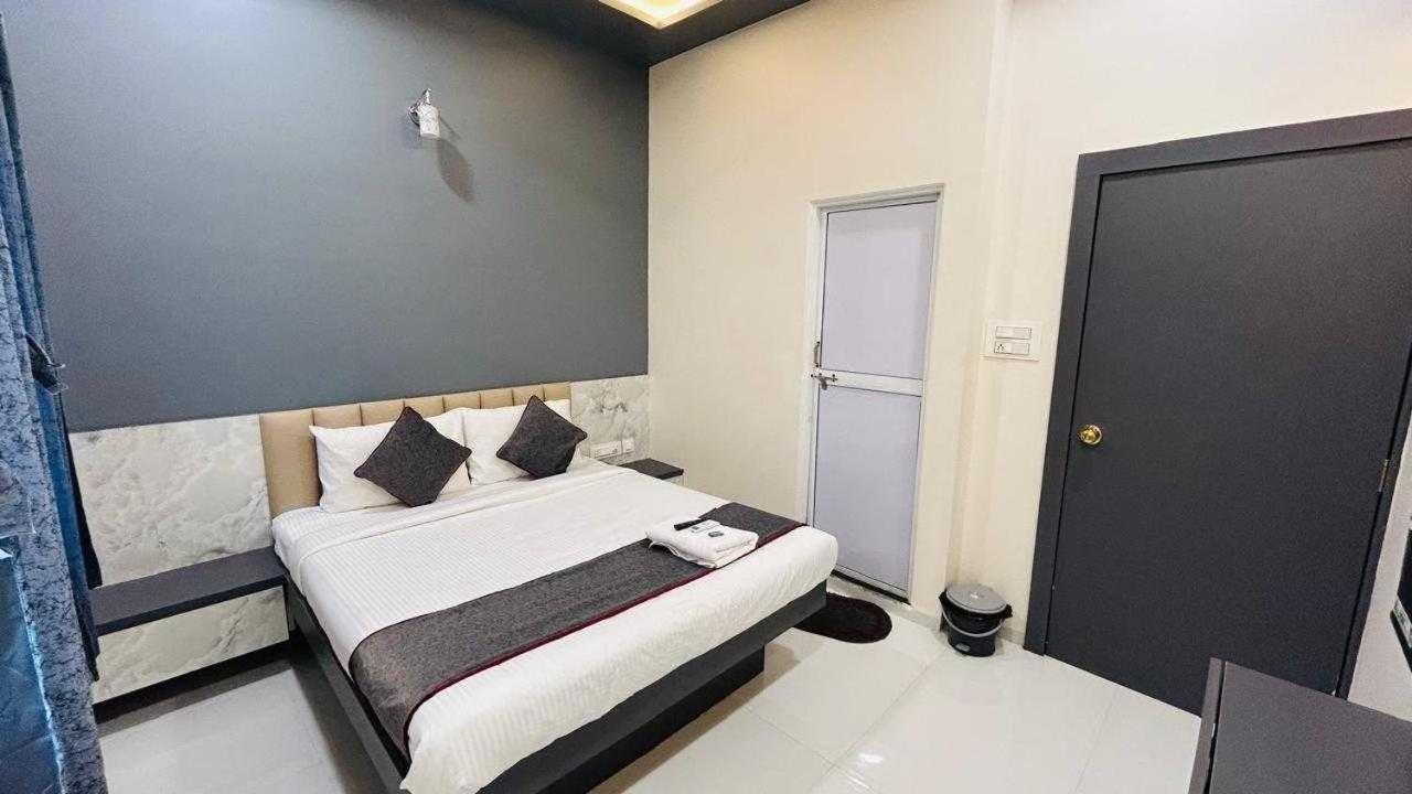 Oyo Hotel Elite Chandrapur Екстер'єр фото